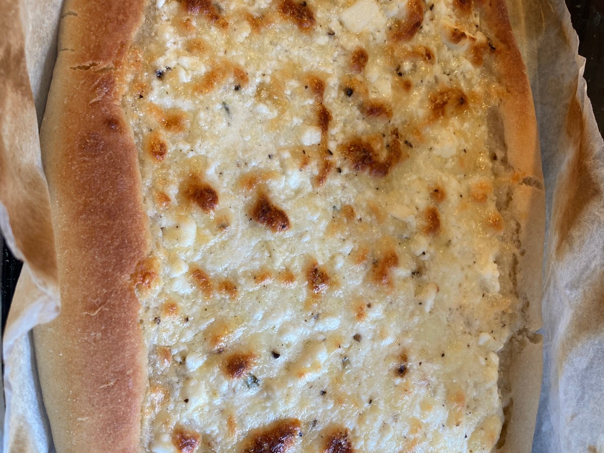 peinirli – typical quick food buying at a bakery – make it home!