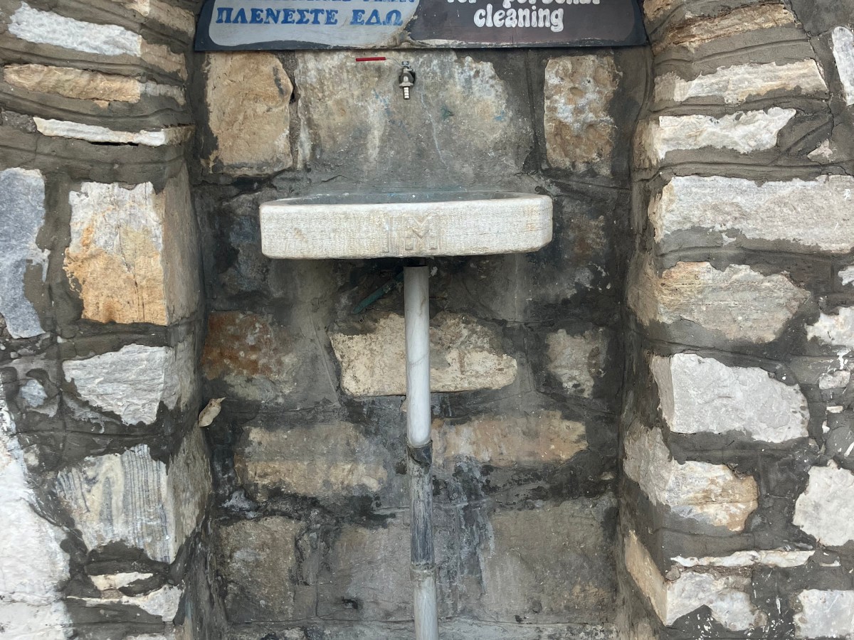 Apollon village at Naxos has potable water
