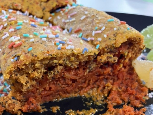 lemony poppy seed cake with curcuma